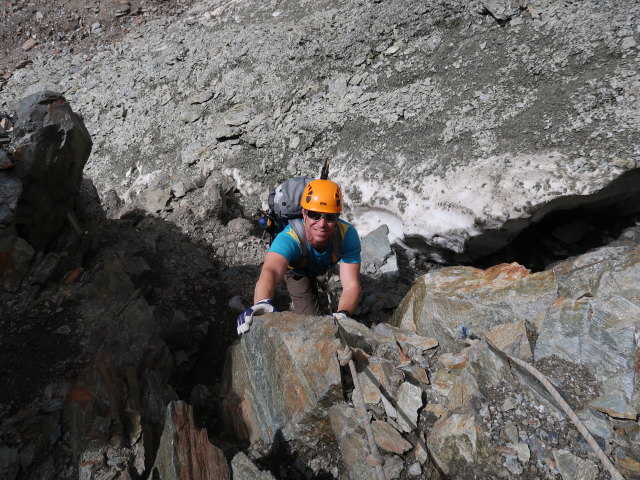 Aaron zwischen Madatschferner und Aperem Madatschjoch (28. Juni)