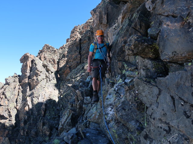 Aaron am Verpeilspitze-Normalweg (29. Juni)