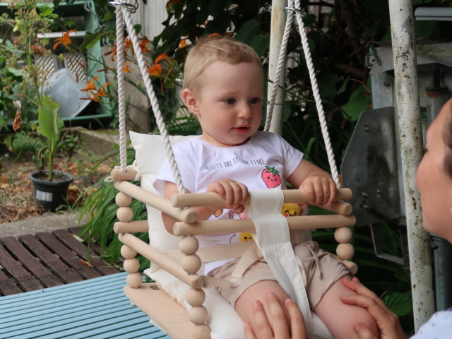 Nils und Sabine im Garten meiner Eltern