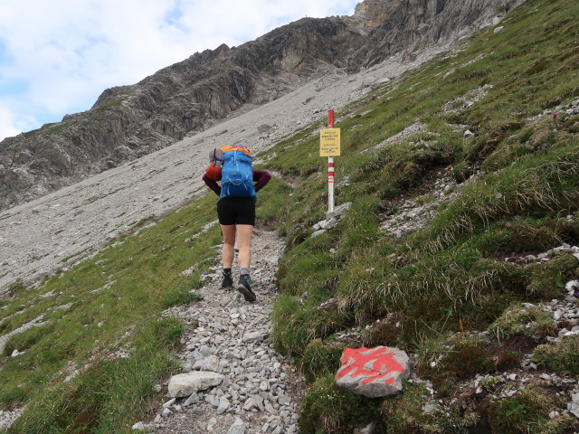 Angela zwischen Kapall und Arlberger Klettersteig (19. Juli)