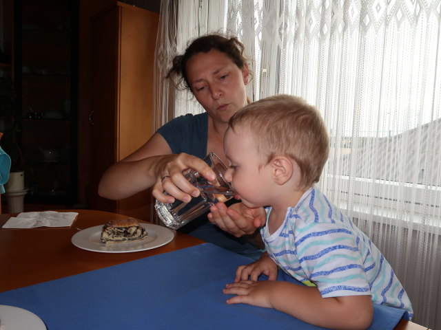 Sabine und Nils im Haus meiner Eltern