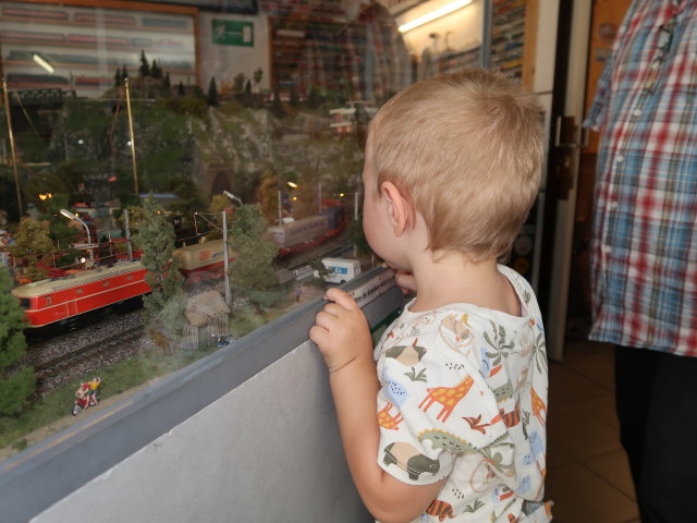 Nils in der Miniaturwelt Henricoland