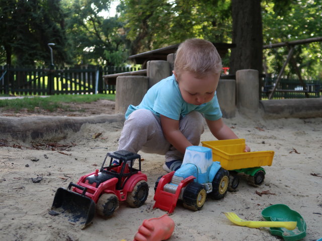 Nils am Erlebnisspielplatz Schloss Wolkersdorf