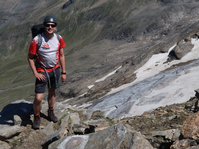 Ronald am Klagenfurter Jubil&auml;umsweg zwischen Krumlkeeskopf und Otto-Umlauft-Biwakschachtel (8. Aug.)