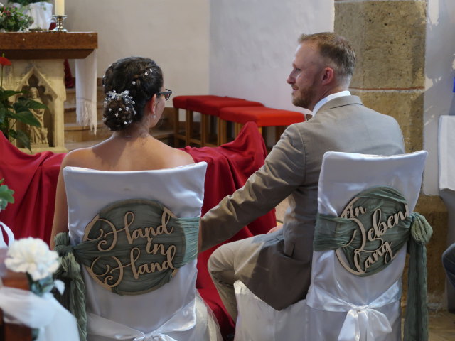 Kathrin und Thomas in der Pfarrkirche Payerbach, 483 m