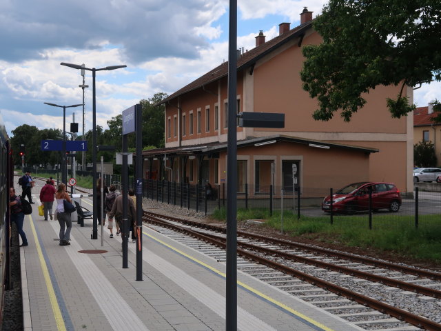 Bahnhof Langenlois, 217 m
