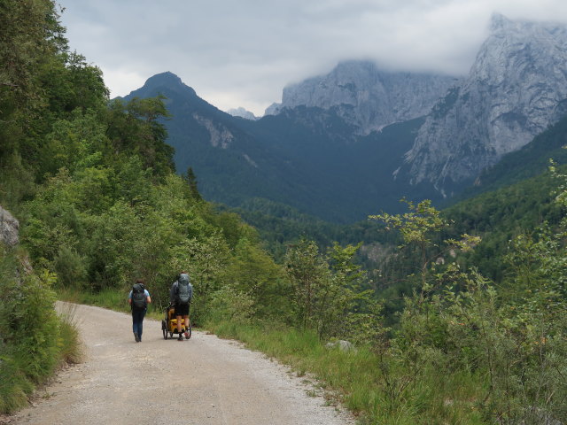 Sabine und Christoph im Kaisertal zwischen Schrambach und B&ouml;denalmbach (23. Aug.)