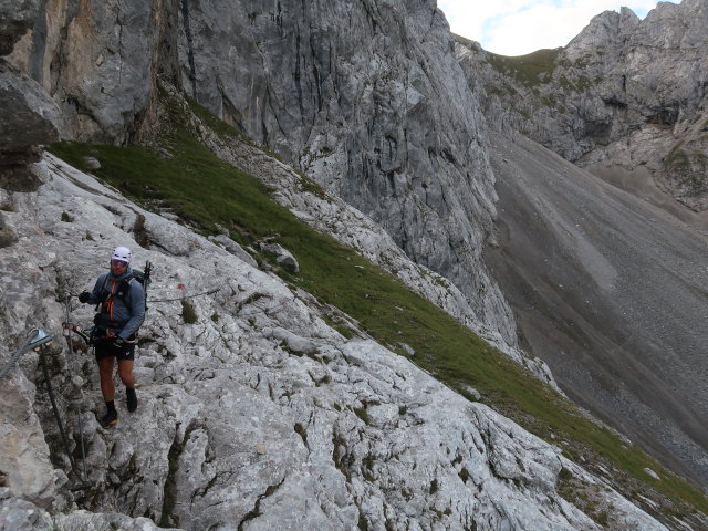 Kaisersch&uuml;tzen-Klettersteig: Christoph zwischen Einstieg und Abzweigung Kleine Halt (24. Aug.)