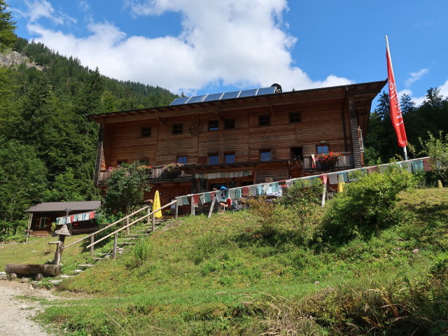 Hans-Berger-Haus, 936 m (24. Aug.)