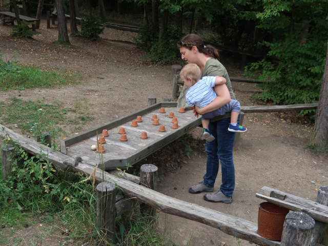 Nils und Sabine im Abenteuergarten