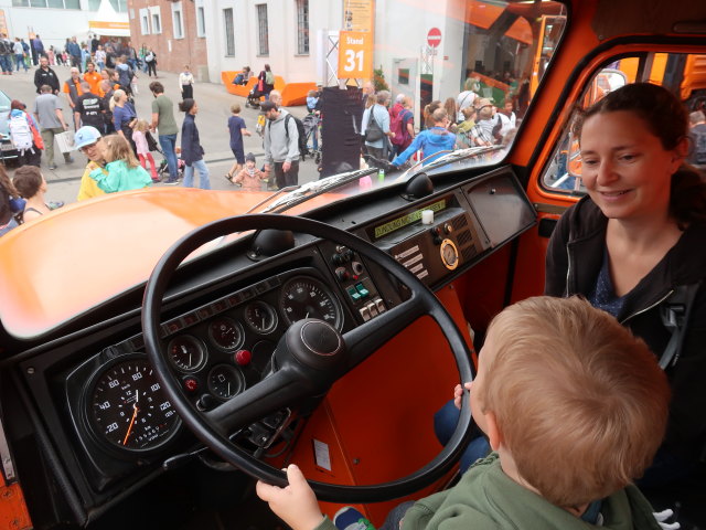 Nils und Sabine am Mistplatz Hernals