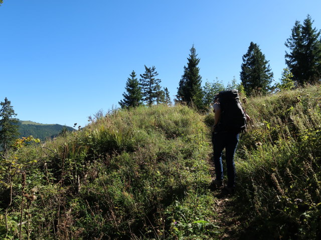 Sabine zwischen Bahnhof Semmering und Pinkenkogel