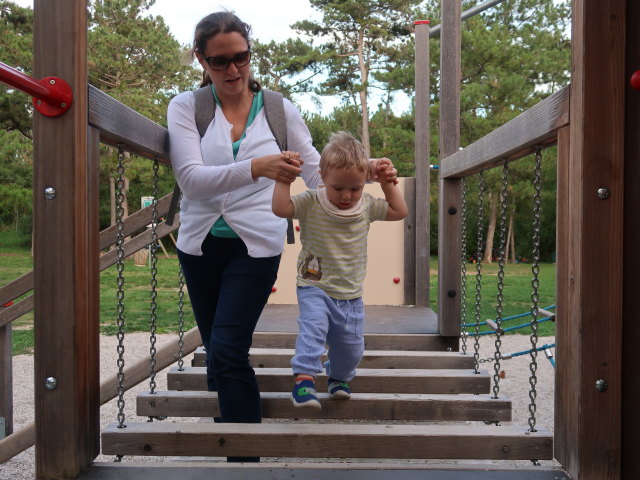 Sabine und Nils am Waldspielplatz Hirtenberg