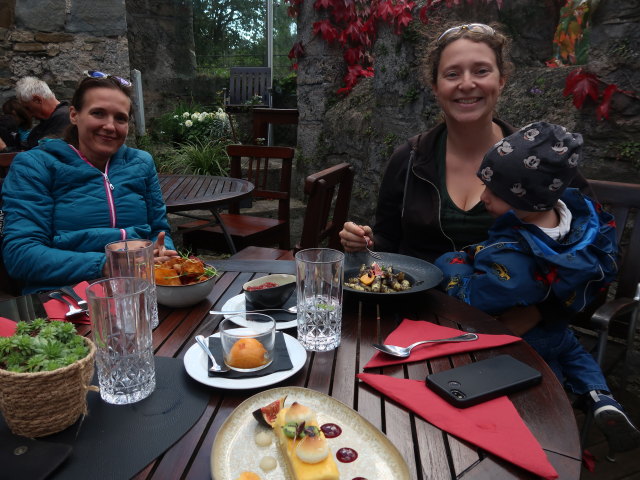 Ursa, Sabine und Nils im Schlosswirt