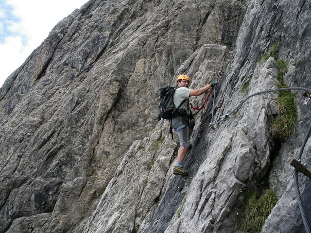 Laserz-Klettersteig: Axel beim Einstieg (25. Juni 2006)