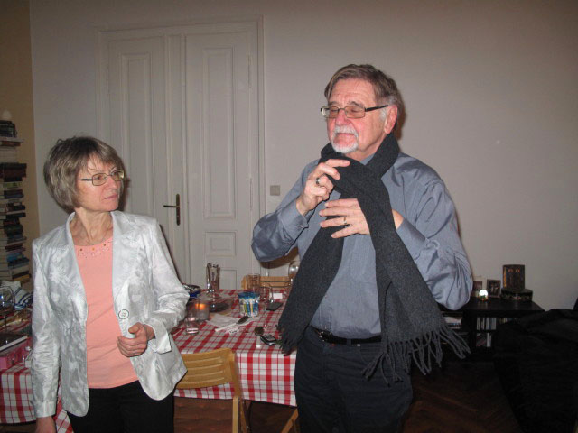 Mama und Papa in Markus und Elenas Wohnung