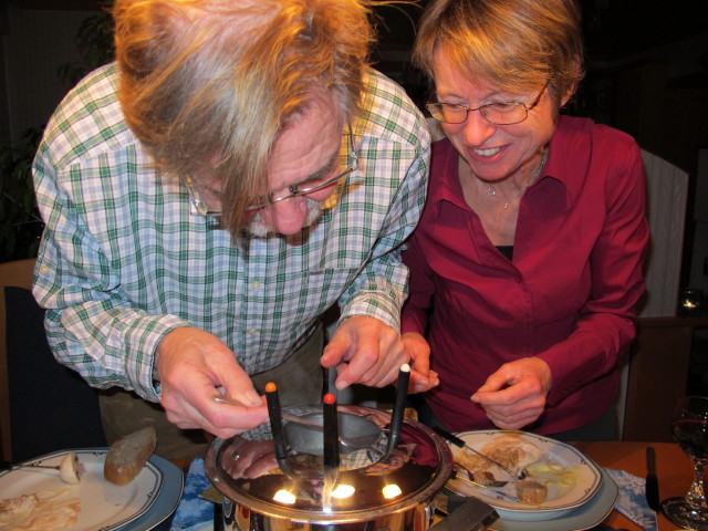 Papa und Mama im Haus meiner Eltern (24. Dez.)