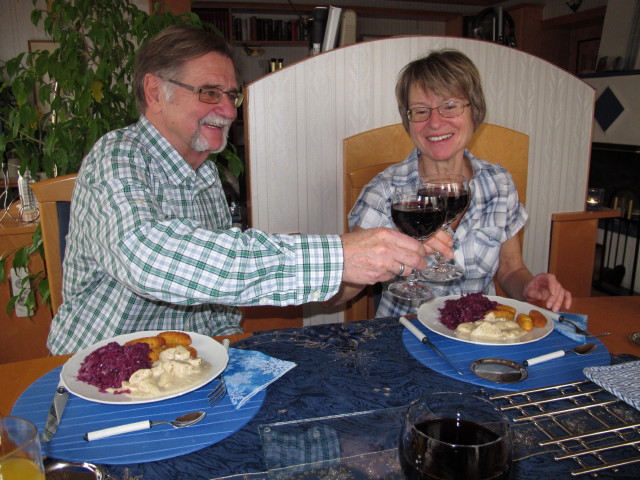 Papa und Mama im Haus meiner Eltern (26. Dez.)